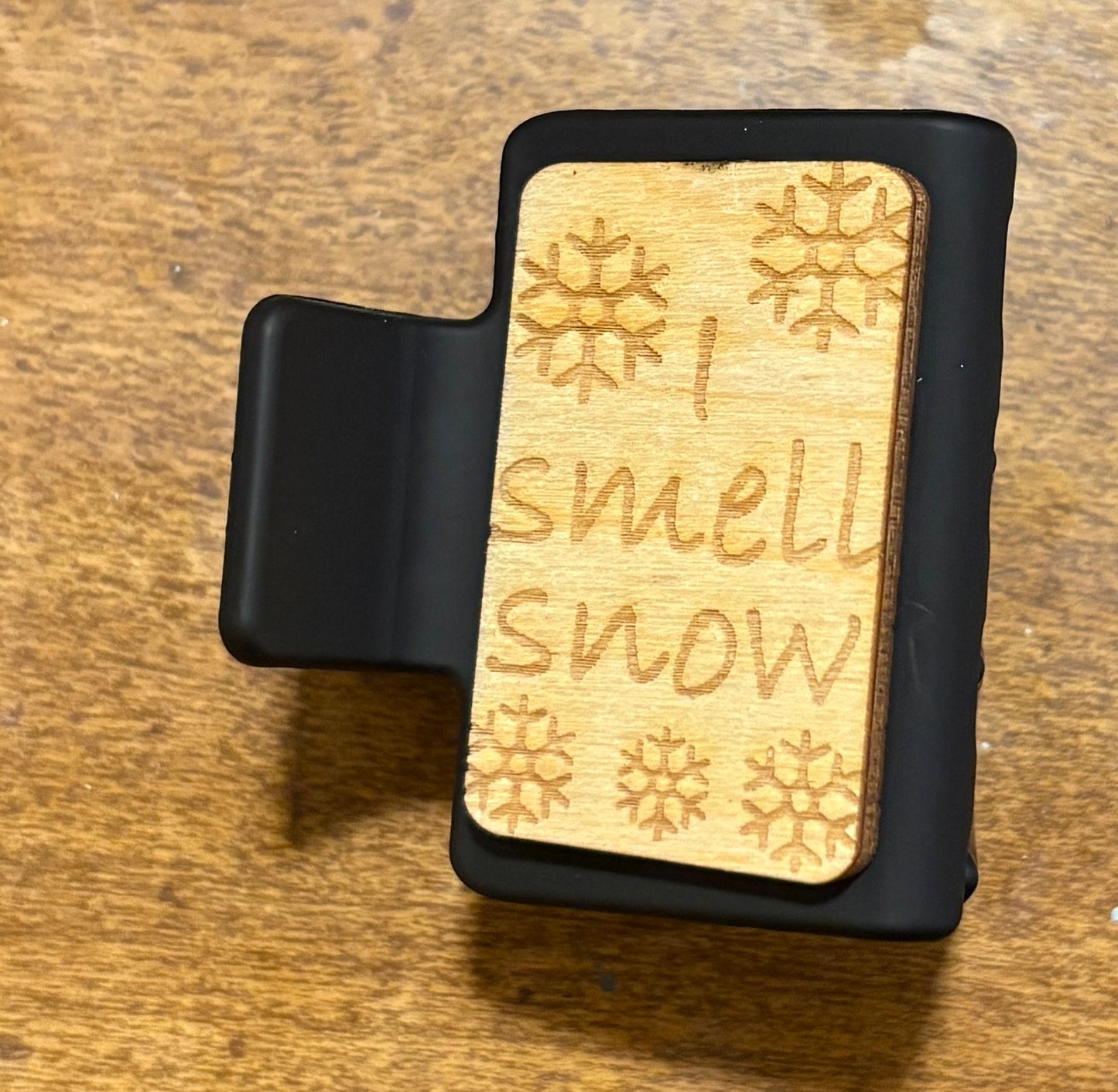 2” I Smell Snow Claw Clip