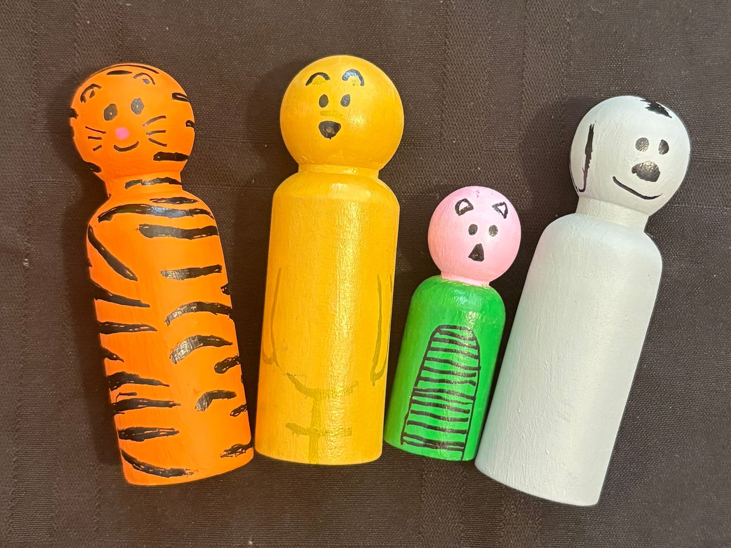 Pooh and Friends Peg Set