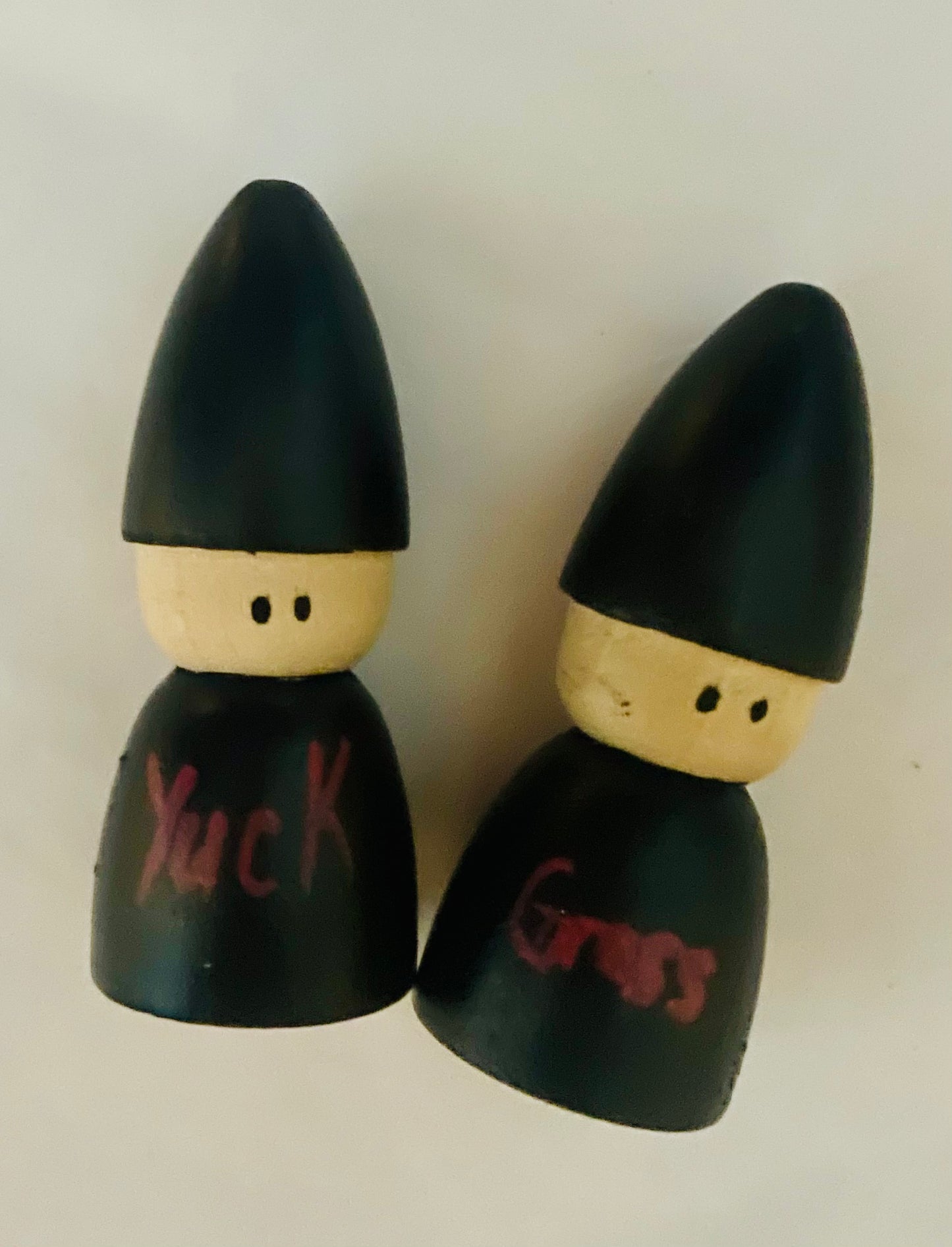 Anti Valentine Gnome Peg Doll Set