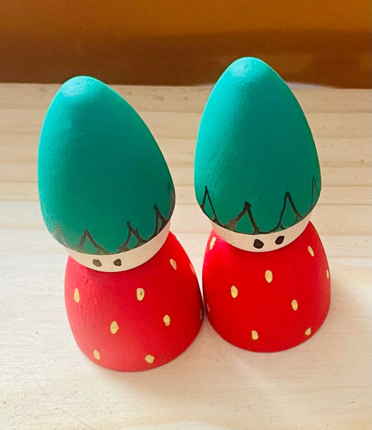 Strawberry Gnome Peg Doll Set