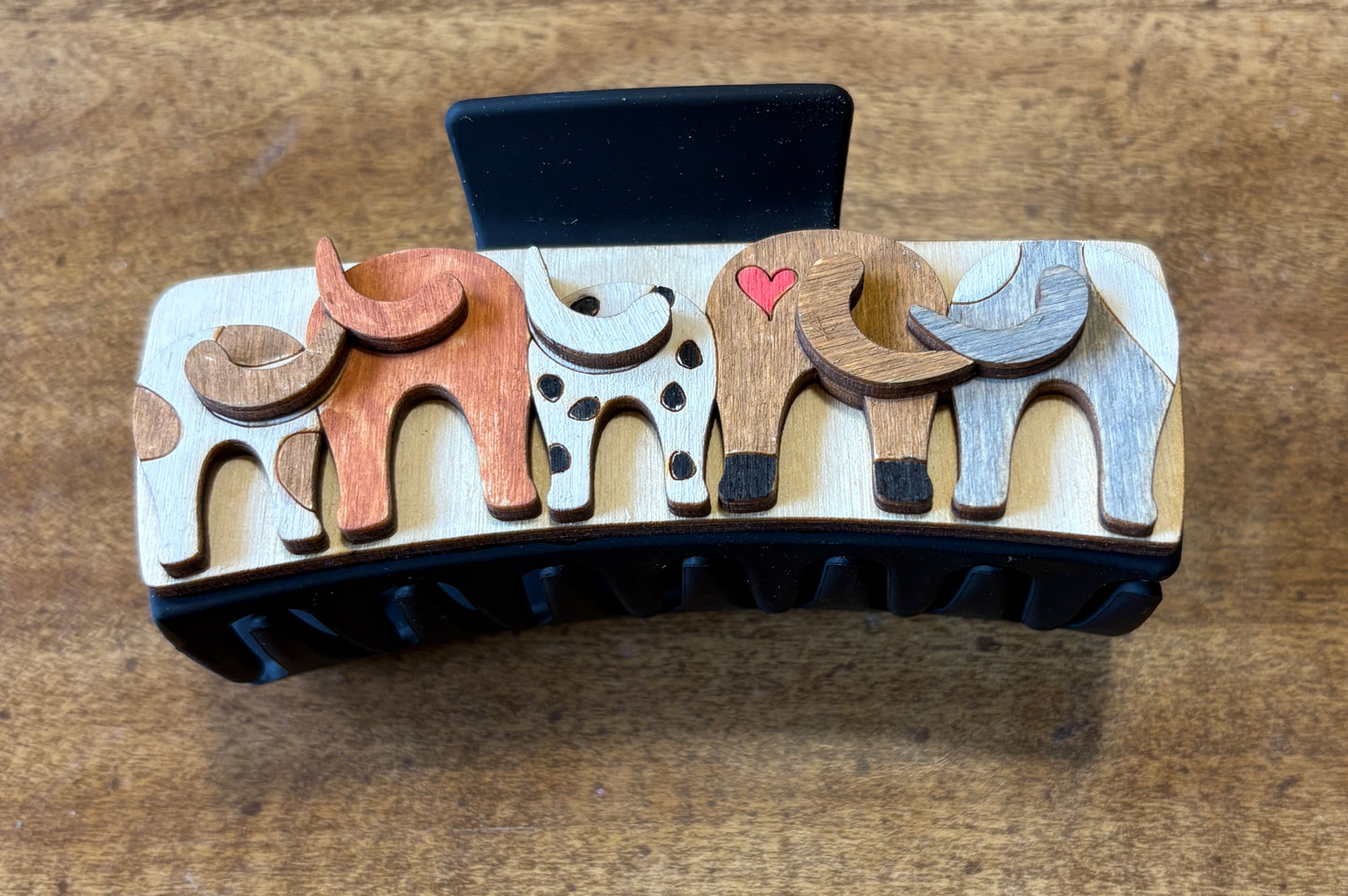 4” 3D Dog Butt Claw Clip