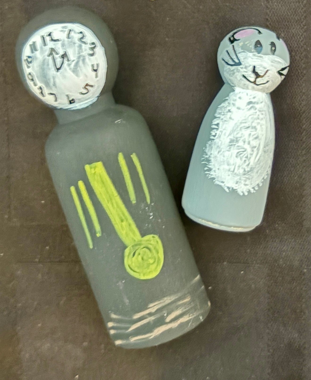 Hickory Dickory Dock Peg Doll Set