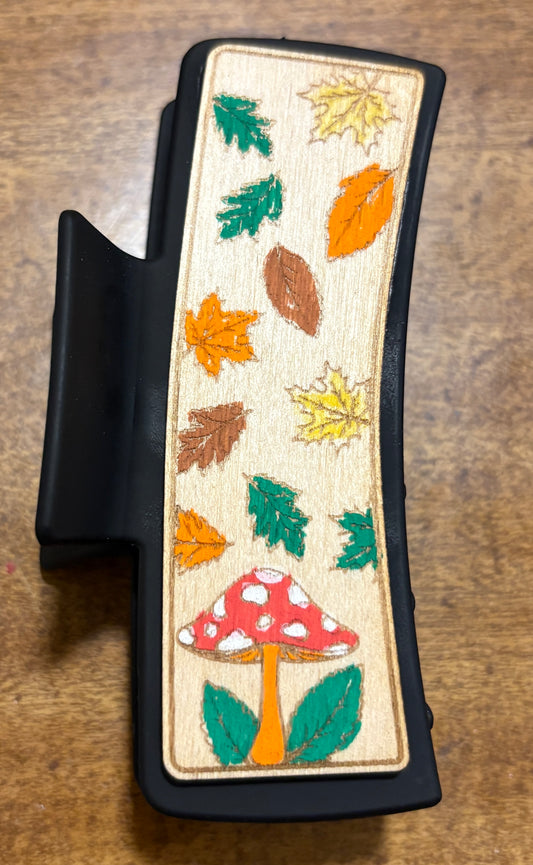 4” Mushroom Leaf Claw Clip
