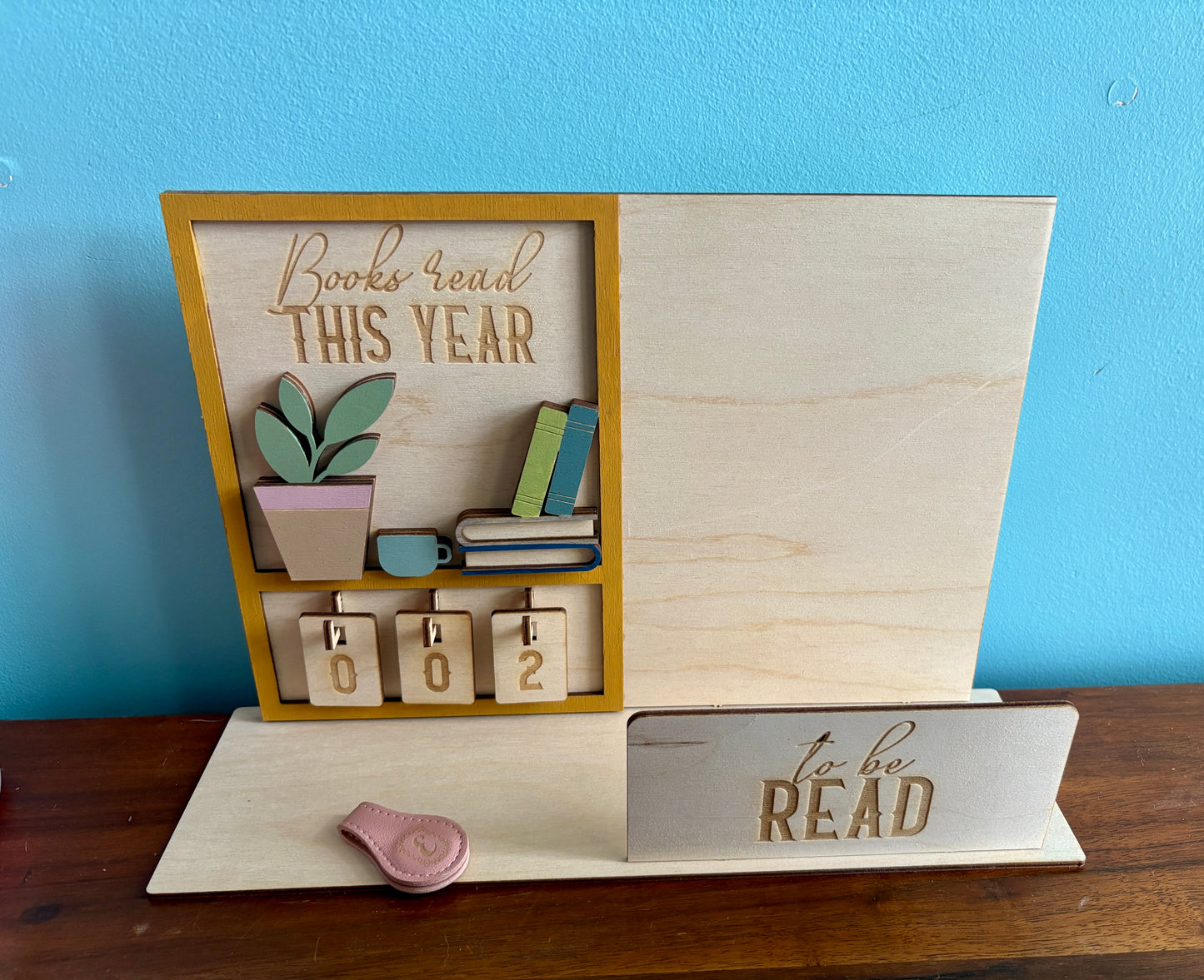 Wooden Books Read Tracker Stand