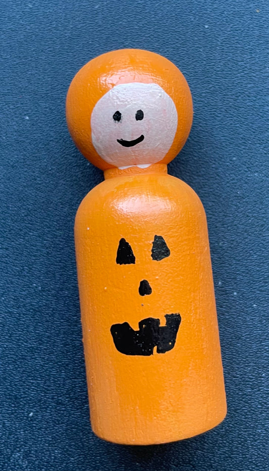 2.4” Kid Jackolantern Peg Doll